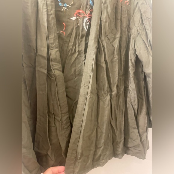 Large New Directions Kimono - Picture 3 of 8